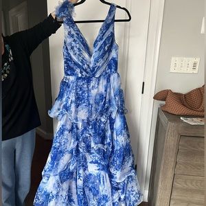 Marchesa Notte gown size 4